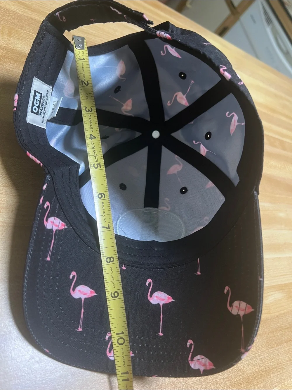 #2646**Unisex’s Key West Florida Black Baseball Cap with Pink Flamingo Print